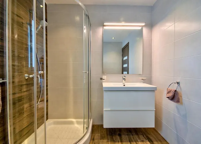 Maltese Luxury - Sunset Infinity Pools, Indoor Heated Pools And More! * Mellieħa