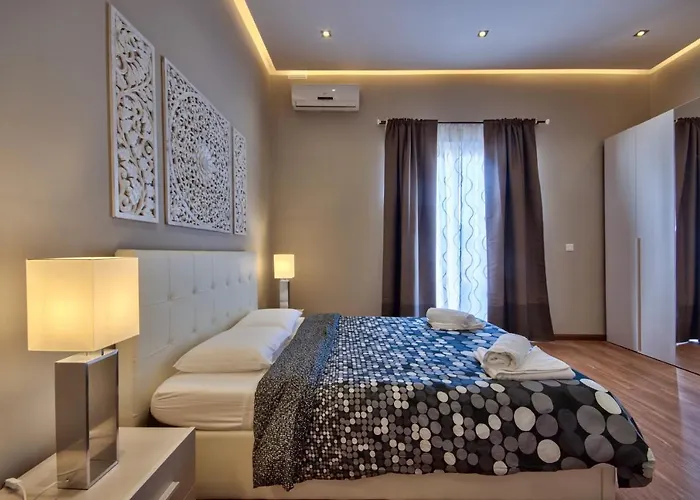 Maltese Luxury - Sunset Infinity Pools, Indoor Heated Pools And More! Villa *