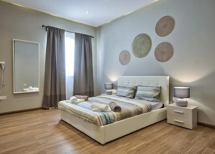 Maltese Luxury - Sunset Infinity Pools, Indoor Heated Pools And More! Villa *