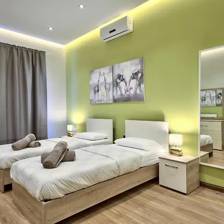 Maltese Luxury - Sunset Infinity Pools, Indoor Heated Pools And More! Villa