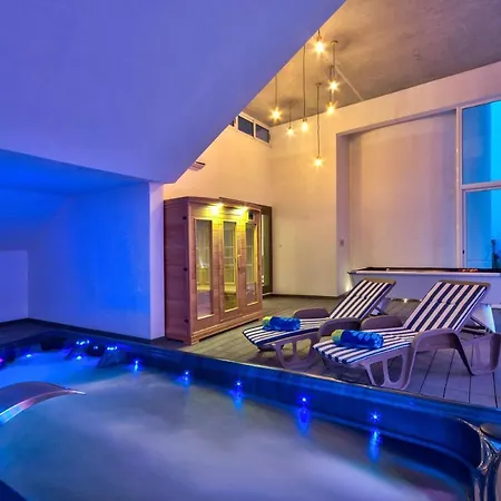 Maltese Luxury - Sunset Infinity Pools, Indoor Heated Pools And More! Villa *
