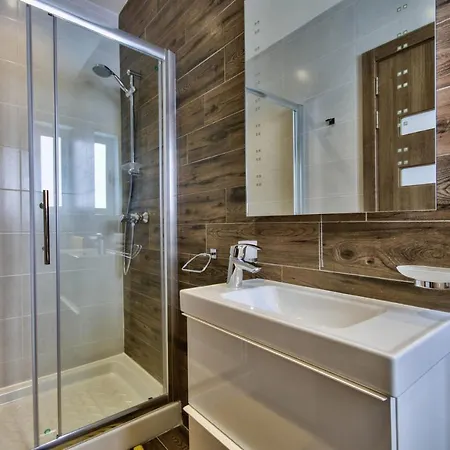Maltese Luxury - Sunset Infinity Pools, Indoor Heated Pools And More! Villa *