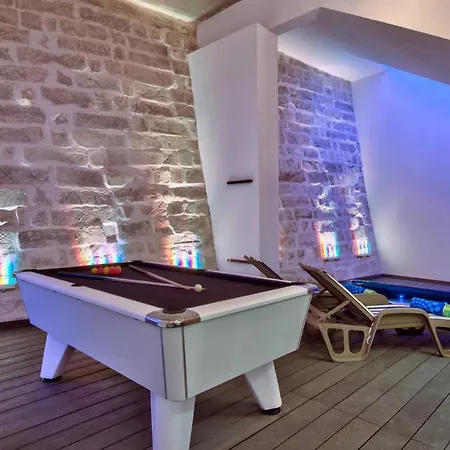 فيلة Maltese Luxury - Sunset Infinity Pools, Indoor Heated Pools And More! المليحة