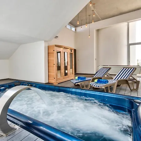 Maltese Luxury - Sunset Infinity Pools, Indoor Heated Pools And More!