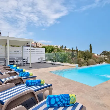 Maltese Luxury - Sunset Infinity Pools, Indoor Heated Pools And More! فيلة المليحة