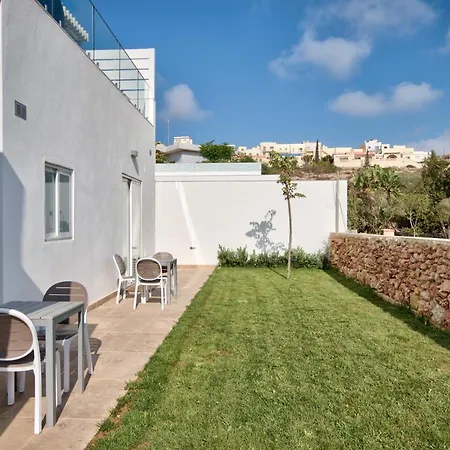 Maltese Luxury - Sunset Infinity Pools, Indoor Heated Pools And More! Mellieha