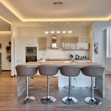 Maltese Luxury - Sunset Infinity Pools, Indoor Heated Pools And More! Mellieha