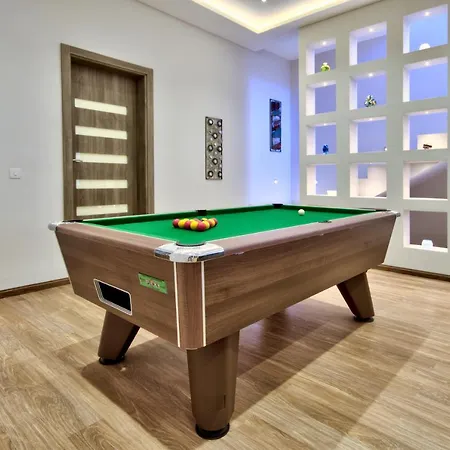 Maltese Luxury - Sunset Infinity Pools, Indoor Heated Pools And More! *