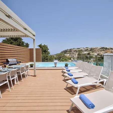 Villa Maltese Luxury - Sunset Infinity Pools, Indoor Heated Pools And More! Mellieha