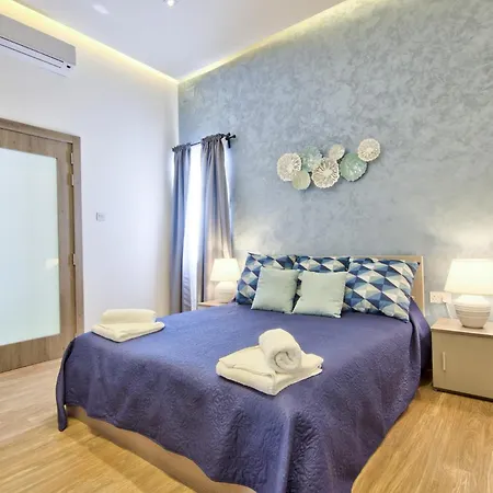 Maltese Luxury - Sunset Infinity Pools, Indoor Heated Pools And More! Villa