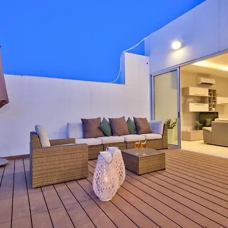 Maltese Luxury - Sunset Infinity Pools, Indoor Heated Pools And More! Villa Mellieha