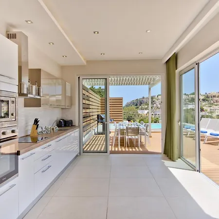 Villa Maltese Luxury - Sunset Infinity Pools, Indoor Heated Pools And More! *