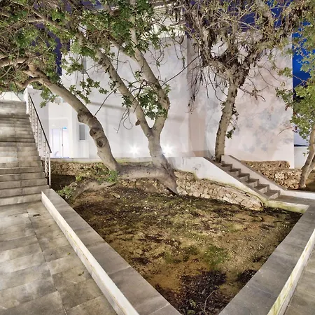 Maltese Luxury - Sunset Infinity Pools, Indoor Heated Pools And More! Mellieha