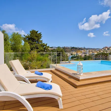 Maltese Luxury - Sunset Infinity Pools, Indoor Heated Pools And More! Mellieha
