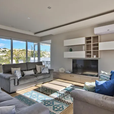 Maltese Luxury - Sunset Infinity Pools, Indoor Heated Pools And More!