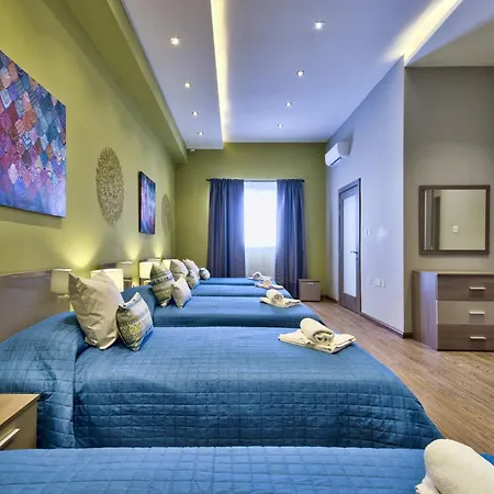 Villa Maltese Luxury - Sunset Infinity Pools, Indoor Heated Pools And More!