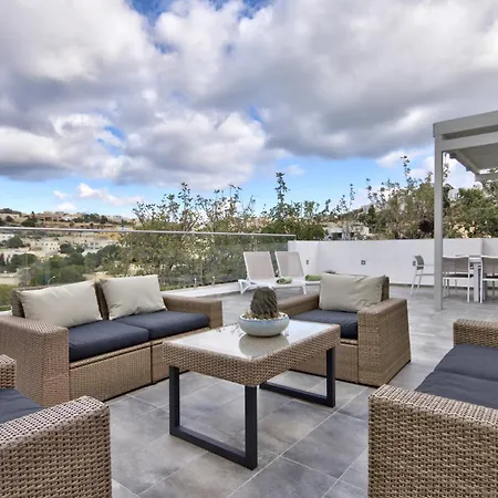 Maltese Luxury - Sunset Infinity Pools, Indoor Heated Pools And More!