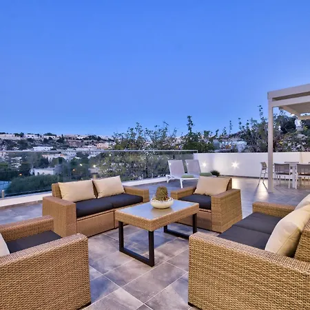 Maltese Luxury - Sunset Infinity Pools, Indoor Heated Pools And More! Villa