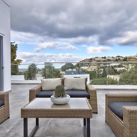 Villa Maltese Luxury - Sunset Infinity Pools, Indoor Heated Pools And More! Mellieha