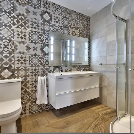 Maltese Luxury - Sunset Infinity Pools, Indoor Heated Pools And More! Villa Mellieha