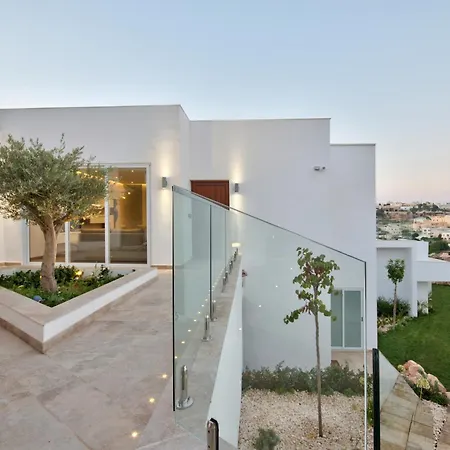 Villa Maltese Luxury - Sunset Infinity Pools, Indoor Heated Pools And More!