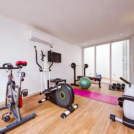 ヴィラ Maltese Luxury - Sunset Infinity Pools, Indoor Heated Pools And More! *