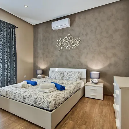 Maltese Luxury - Sunset Infinity Pools, Indoor Heated Pools And More! ヴィラ *