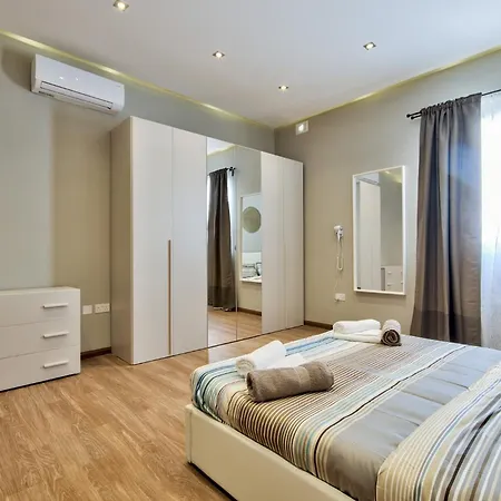 Maltese Luxury - Sunset Infinity Pools, Indoor Heated Pools And More! *