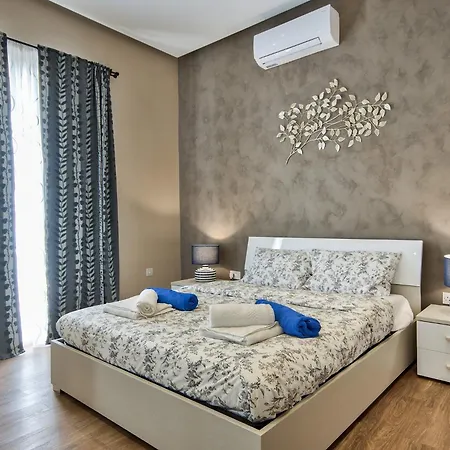 Maltese Luxury - Sunset Infinity Pools, Indoor Heated Pools And More! فيلة المليحة