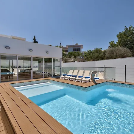 Maltese Luxury - Sunset Infinity Pools, Indoor Heated Pools And More! المليحة