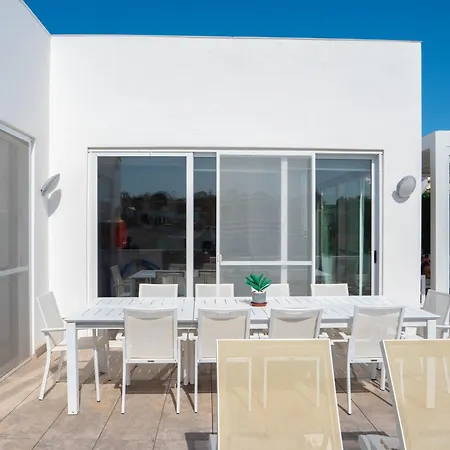 Maltese Luxury - Sunset Infinity Pools, Indoor Heated Pools And More! Villa Mellieħa