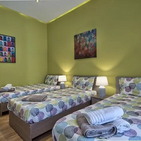 Maltese Luxury - Sunset Infinity Pools, Indoor Heated Pools And More! فيلة