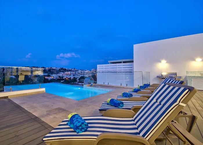 Maltese Luxury - Sunset Infinity Pools, Indoor Heated Pools And More! Mellieha