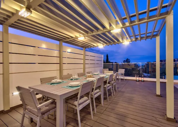 Maltese Luxury - Sunset Infinity Pools, Indoor Heated Pools And More! Villa *