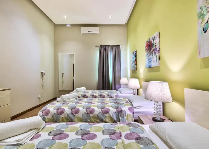 Maltese Luxury - Sunset Infinity Pools, Indoor Heated Pools And More! Villa Mellieha