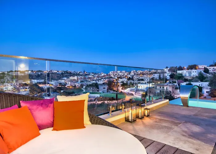 Maltese Luxury - Sunset Infinity Pools, Indoor Heated Pools And More! *