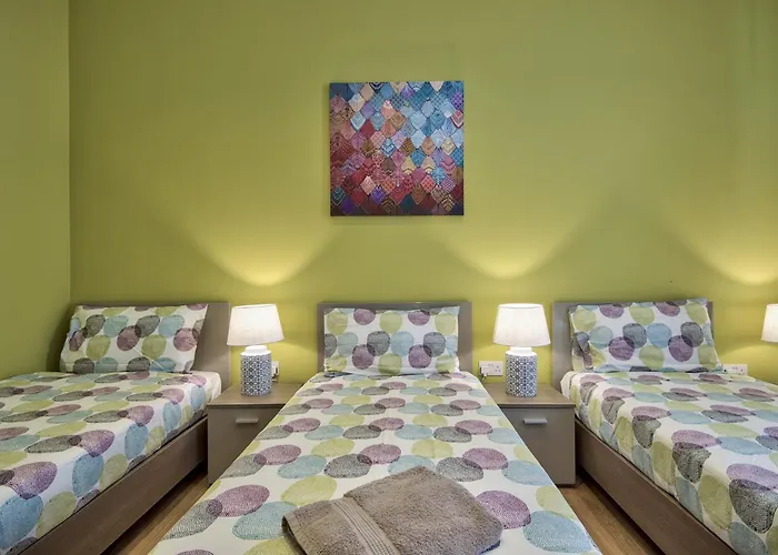 Maltese Luxury - Sunset Infinity Pools, Indoor Heated Pools And More! * Mellieha