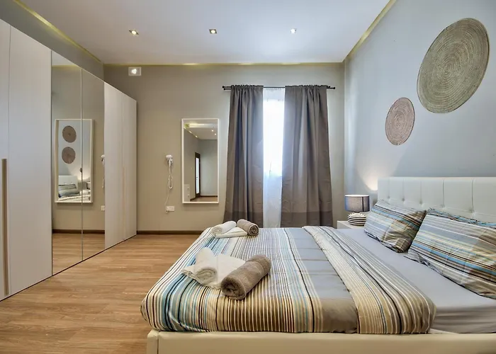 Maltese Luxury - Sunset Infinity Pools, Indoor Heated Pools And More! Villa Mellieha